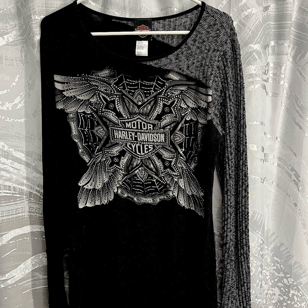 Women’s Harley Davidson bling top sweater.